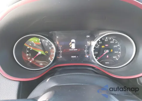 2020 Jeep Compass Trailhawk 4X4 z USA, uszkodzony, nr VIN 3C4NJDDBXLT227709